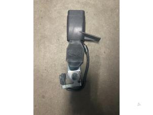 Used Rear seatbelt buckle, right Toyota Auris Touring Sports (E18) 1.8 16V Hybrid Price on request offered by Bongers Auto-Onderdelen Zeeland