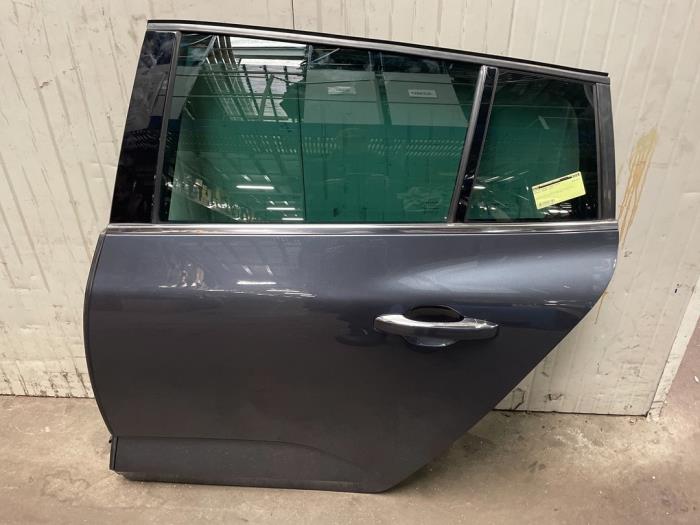 Rear door 4-door, left from a Renault Megane IV Estate (RFBK) 1.3 TCE 160 16V 2018