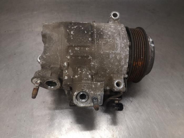 Usagé Compresseur de clim Ford Focus 3 Wagon 1.5 TDCi Prix sur demande proposé par Bongers Auto-Onderdelen Zeeland