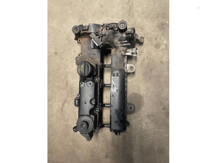 Usagé Couvercle soupapes Ford Focus 2 1.6 TDCi 16V 110 Prix sur demande proposé par Bongers Auto-Onderdelen Zeeland