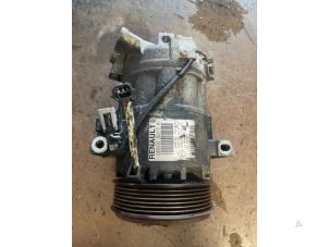 Used Air conditioning pump Renault Clio IV (5R) 0.9 Energy TCE 90 12V GPL Price on request offered by Bongers Auto-Onderdelen Zeeland