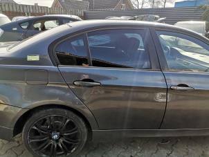 Gebrauchte Tür 4-türig rechts hinten BMW 3 serie (E90) 320i 16V Preis auf Anfrage angeboten von Bongers Auto-Onderdelen Zeeland