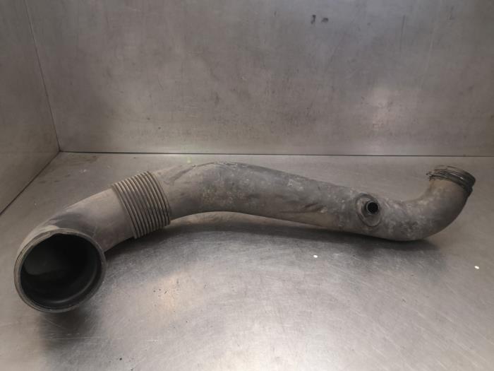 Gebrauchte Turbo Rohr Iveco New Daily V 29L13V, 35C13V, 35S13V, 40C13V, 40S13V Preis auf Anfrage angeboten von Bongers Auto-Onderdelen Zeeland