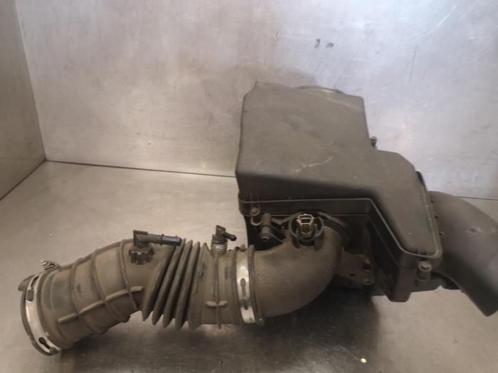 Begagnade Luftfilterhus Ford Focus 3 Wagon 1.5 EcoBoost 16V 150 Pris på förfrågan erbjuds av Bongers Auto-Onderdelen Zeeland