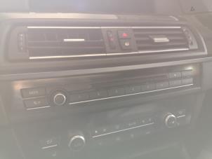 Used Radio BMW 5 serie (F10) 523i 24V Price on request offered by Bongers Auto-Onderdelen Zeeland