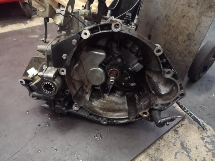 Gebrauchte Getriebe Fiat Ducato (243/244/245/247) 2.0 JTD Preis auf Anfrage angeboten von Bongers Auto-Onderdelen Zeeland