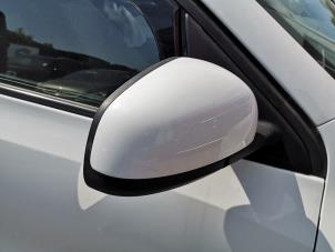 Gebrauchte Außenspiegel rechts Renault Twingo III (AH) 1.0 SCe 70 12V Preis auf Anfrage angeboten von Bongers Auto-Onderdelen Zeeland