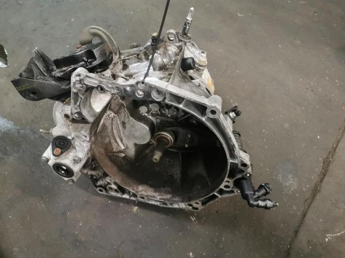 Gebrauchte Getriebe Peugeot Partner Tepee (7A/B/C/D/E/F/G/J/P/S) 1.6 HDi,Blue HDi 75 Preis auf Anfrage angeboten von Bongers Auto-Onderdelen Zeeland