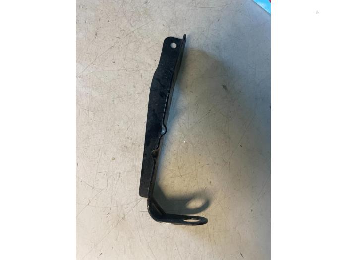 Support (miscellaneous) from a Renault Captur (2R)  2015