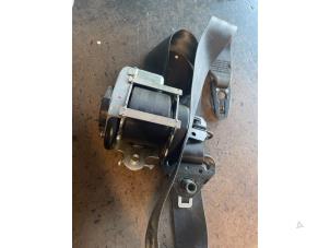 Used Front seatbelt, right Renault Clio IV (5R) Price on request offered by Bongers Auto-Onderdelen Zeeland