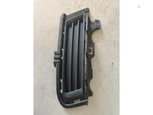 Used Fog light cover plate, right Volkswagen Golf VII (AUA) 1.6 TDI 16V Price on request offered by Bongers Auto-Onderdelen Zeeland