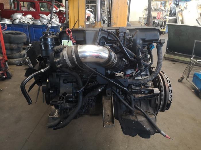 Used Engine BMW 5 serie (E39) 520i 24V Price on request offered by Bongers Auto-Onderdelen Zeeland