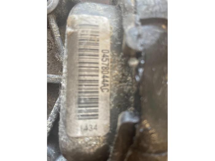 Motorlager van een Chrysler 300 C 3.5 V6 24V 2004