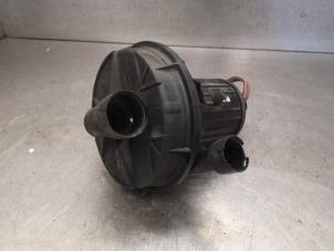Used Secondary pump Volkswagen Golf Plus (5M1/1KP) 1.6 Price on request offered by Bongers Auto-Onderdelen Zeeland