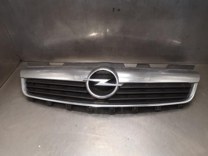 Używane Grill Opel Zafira (M75) 1.6 16V Cena na żądanie oferowane przez Bongers Auto-Onderdelen Zeeland