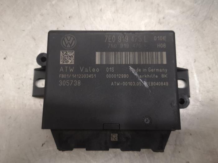 PDC Module from a Volkswagen Transporter T5 2.0 BiTDI DRF 2014