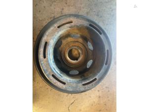Used Crankshaft pulley Mercedes Viano (639) 2.2 CDI 16V Price on request offered by Bongers Auto-Onderdelen Zeeland