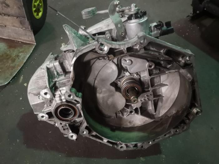 Gebrauchte Getriebe Opel Astra J Sports Tourer (PD8/PE8/PF8) 1.7 CDTi 16V Preis auf Anfrage angeboten von Bongers Auto-Onderdelen Zeeland