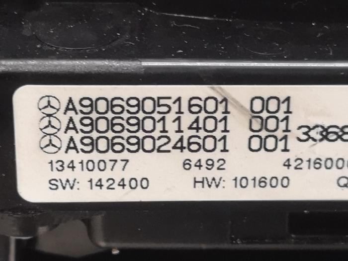 Interruptor de luz de pánico de un Mercedes-Benz Sprinter 3,5t (906.73) 316 CDI 16V 2018
