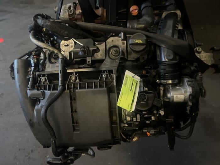 Gebrauchte Motor Citroen Berlingo Cinqspace, Multispace 1.6 BlueHDI 120 Preis auf Anfrage angeboten von Bongers Auto-Onderdelen Zeeland