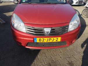 Używane Zderzak przedni Dacia Sandero I (BS) 1.2 16V Cena na żądanie oferowane przez Bongers Auto-Onderdelen Zeeland