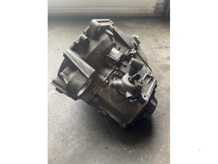 Gearbox Volkswagen Caddy - FZU - Bongers Auto-Onderdelen Zeeland