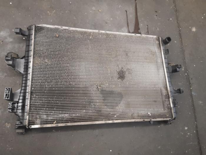 Usagé Radiateur Volkswagen Multivan T5 (7E/7HC/7HF/7HM) 2.0 BiTDI DRF Prix sur demande proposé par Bongers Auto-Onderdelen Zeeland