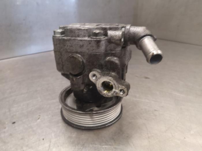 Usagé Pompe de direction Volkswagen Multivan T5 (7E/7HC/7HF/7HM) 2.0 BiTDI DRF Prix sur demande proposé par Bongers Auto-Onderdelen Zeeland