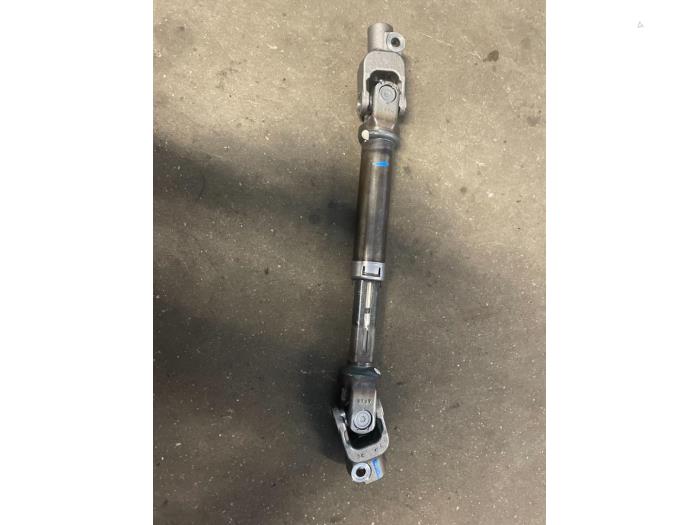 Steering column from a Toyota Auris Touring Sports (E18) 1.8 16V Hybrid 2018