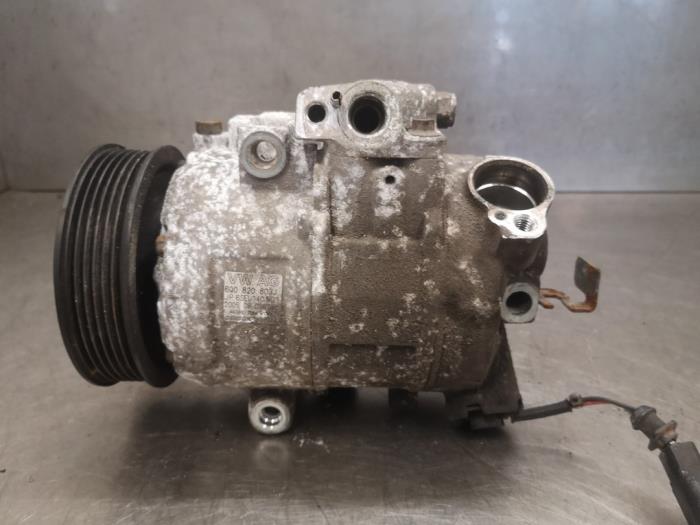 Air conditioning pump from a Volkswagen Polo IV (9N1/2/3) 1.4 TDI 70 2007