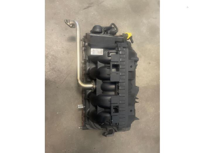Intake manifold from a Opel Corsa D 1.2 16V 2007