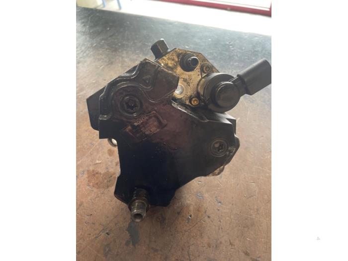 Begagnade Dieselpump BMW 3 serie (E46/4) Pris på förfrågan erbjuds av Bongers Auto-Onderdelen Zeeland