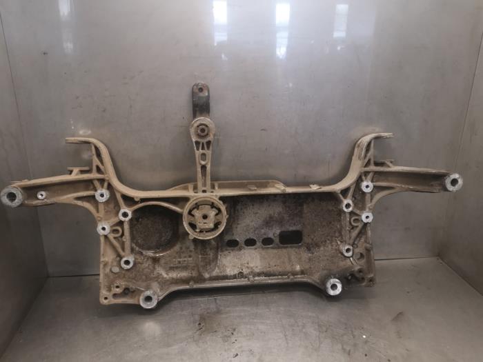 Used Subframe Volkswagen Passat Price on request offered by Bongers Auto-Onderdelen Zeeland