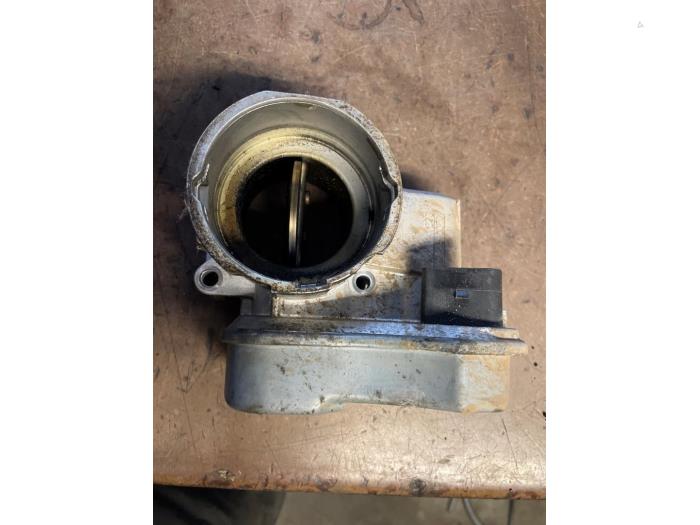 Throttle body Volkswagen Passat 03G128063R BMRKAPOT PIERBURG