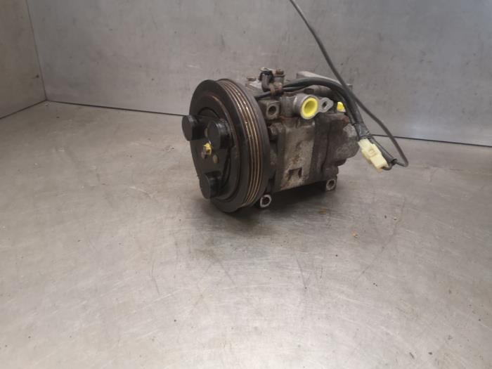 Usagé Compresseur de clim Mazda 323 F (BA14) 1.8i GLX,GT 16V Prix sur demande proposé par Bongers Auto-Onderdelen Zeeland
