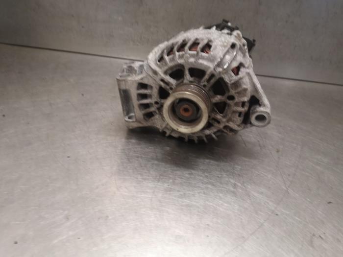 Gebrauchte Dynamo Ford Focus 3 1.6 Ti-VCT 16V 125 Preis auf Anfrage angeboten von Bongers Auto-Onderdelen Zeeland