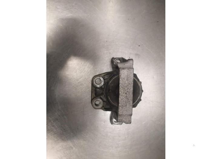 Engine mount from a Ford C-Max (DXA) 2.0 TDCi 16V Van 2014