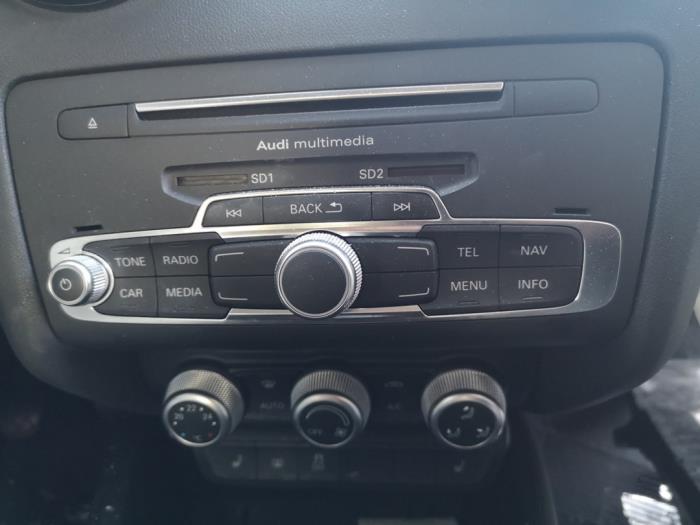 Begagnade Innerdisplay Audi A1 (8X1/8XK) 1.0 TFSI 12V Pris på förfrågan erbjuds av Bongers Auto-Onderdelen Zeeland