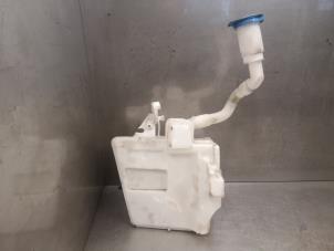 Used Front windscreen washer reservoir Audi A1 (8X1/8XK) 1.0 TFSI 12V Price on request offered by Bongers Auto-Onderdelen Zeeland