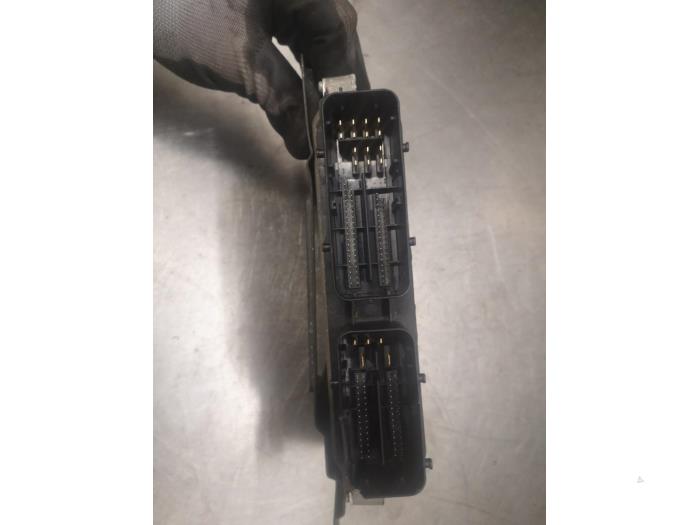 Engine management computer from a Opel Mokka/Mokka X 1.7 CDTI 16V 4x2 2015