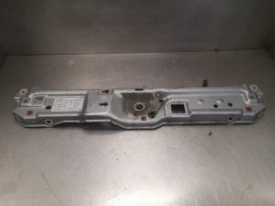 Used Lock plate Opel Corsa C (F08/68) 1.0 12V Twin Port Price on request offered by Bongers Auto-Onderdelen Zeeland