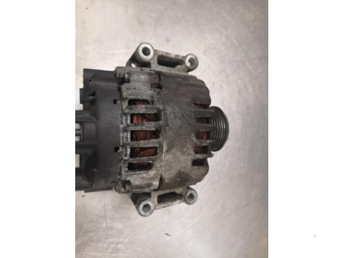 Dynamo van een Audi A5 (8T3) 3.2 FSI V6 24V Quattro 2007
