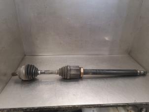 Used Front drive shaft, right Volvo V70 (SW) 2.4 D5 20V Price on request offered by Bongers Auto-Onderdelen Zeeland