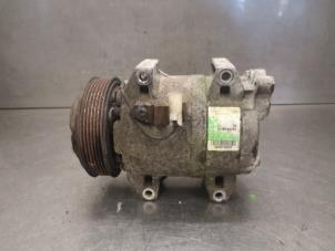Used Air conditioning pump Volvo V70 (SW) 2.4 D5 20V Price on request offered by Bongers Auto-Onderdelen Zeeland