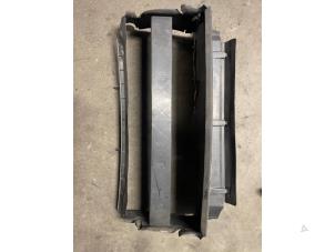 Used Cooling fan housing Landrover Range Rover Price on request offered by Bongers Auto-Onderdelen Zeeland