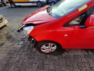 Used Front wing, left Opel Corsa D 1.3 CDTi 16V ecoFLEX Price on request offered by Bongers Auto-Onderdelen Zeeland