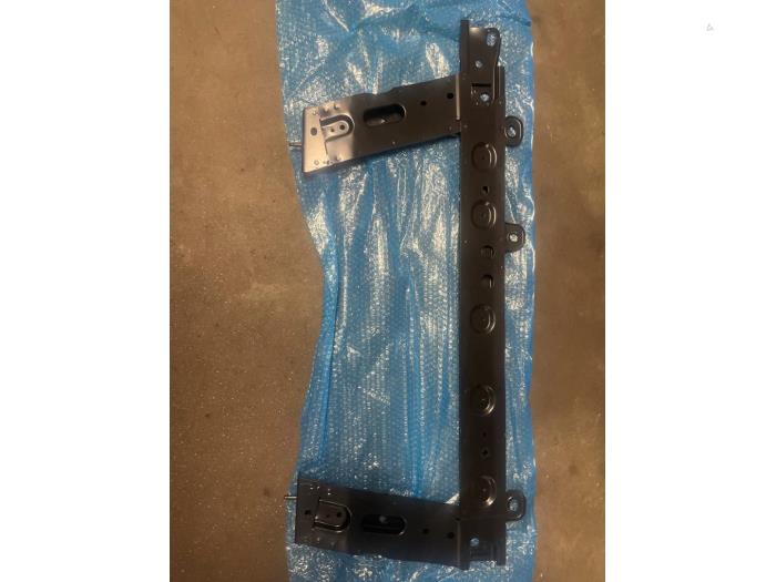 Subframe from a Renault Clio IV (5R)  2014