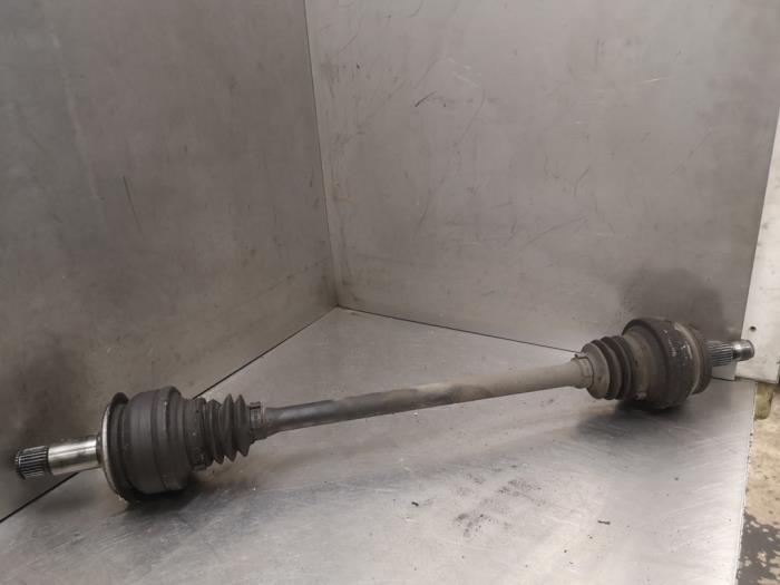 Front drive shaft, left from a Mercedes-Benz C Estate (S204) 2.2 C-180 CDI 16V BlueEFFICIENCY 2012