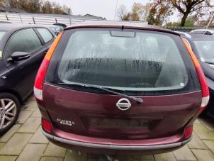Używane Tylna klapa Nissan Almera Tino (V10M) 1.8 16V Cena na żądanie oferowane przez Bongers Auto-Onderdelen Zeeland