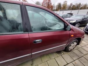 Used Front door 4-door, right Nissan Almera Tino (V10M) 1.8 16V Price on request offered by Bongers Auto-Onderdelen Zeeland
